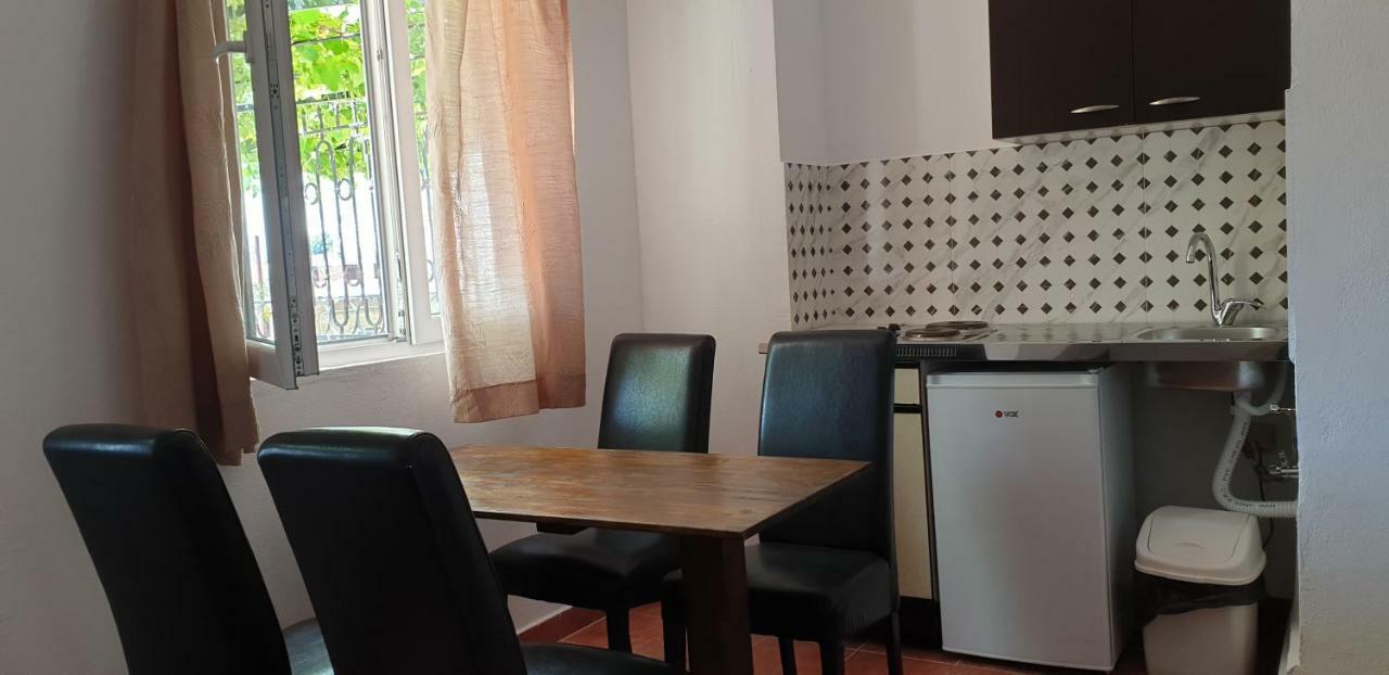 Apartments Prag Ulcinj Exterior foto